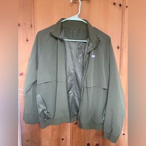 Figs Scrub Jacket in dark olive size small